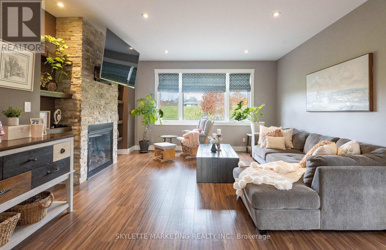 536 Juliana Drive, Strathroy-Caradoc (Mount Brydges), Ontario  N0L 1W0 - Photo 8 - X10413050