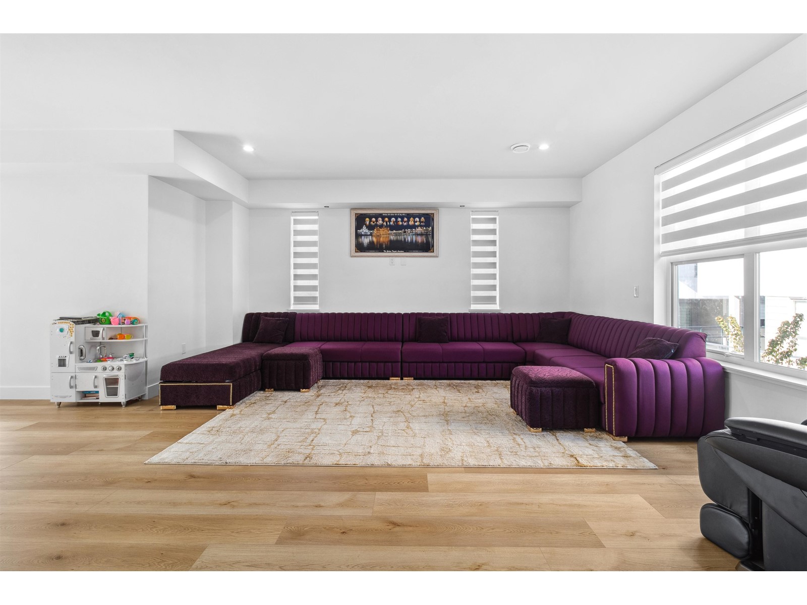 Property at 43 12585 104A AVENUE image 3