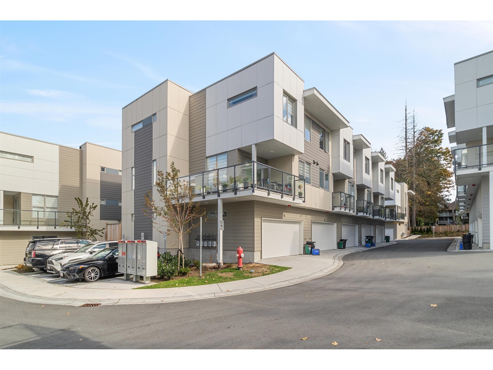 Property at 43 12585 104A AVENUE image 1