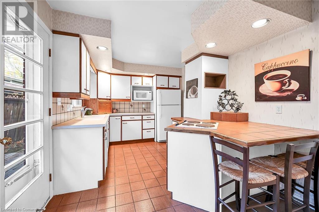 54 Little John Road, Dundas, Ontario  L9H 4G7 - Photo 13 - 40675218