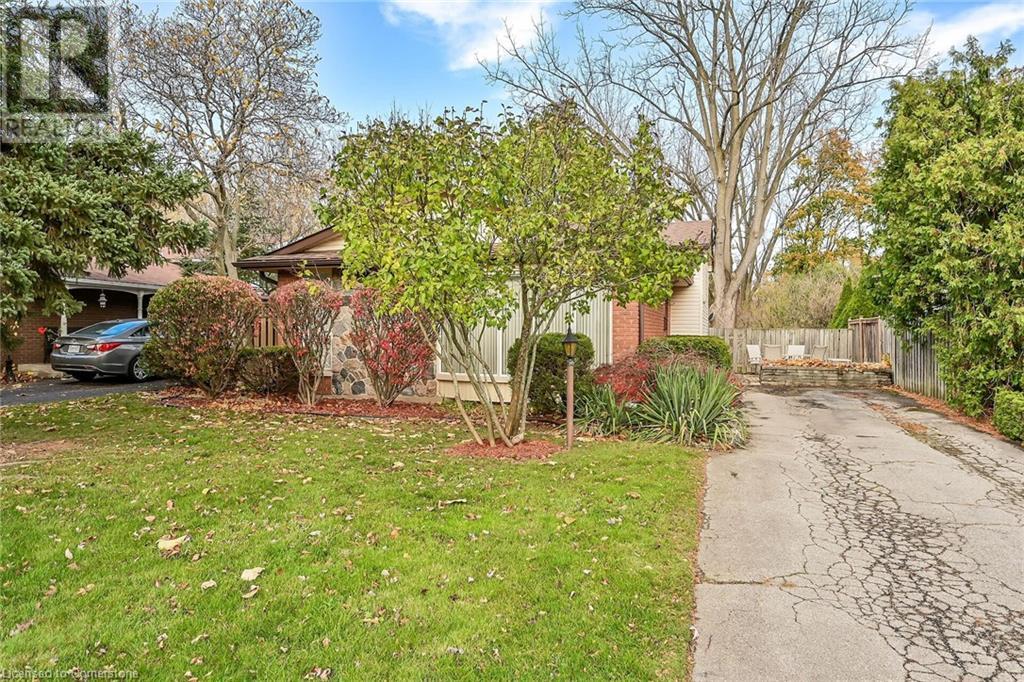 54 Little John Road, Dundas, Ontario  L9H 4G7 - Photo 3 - 40675218