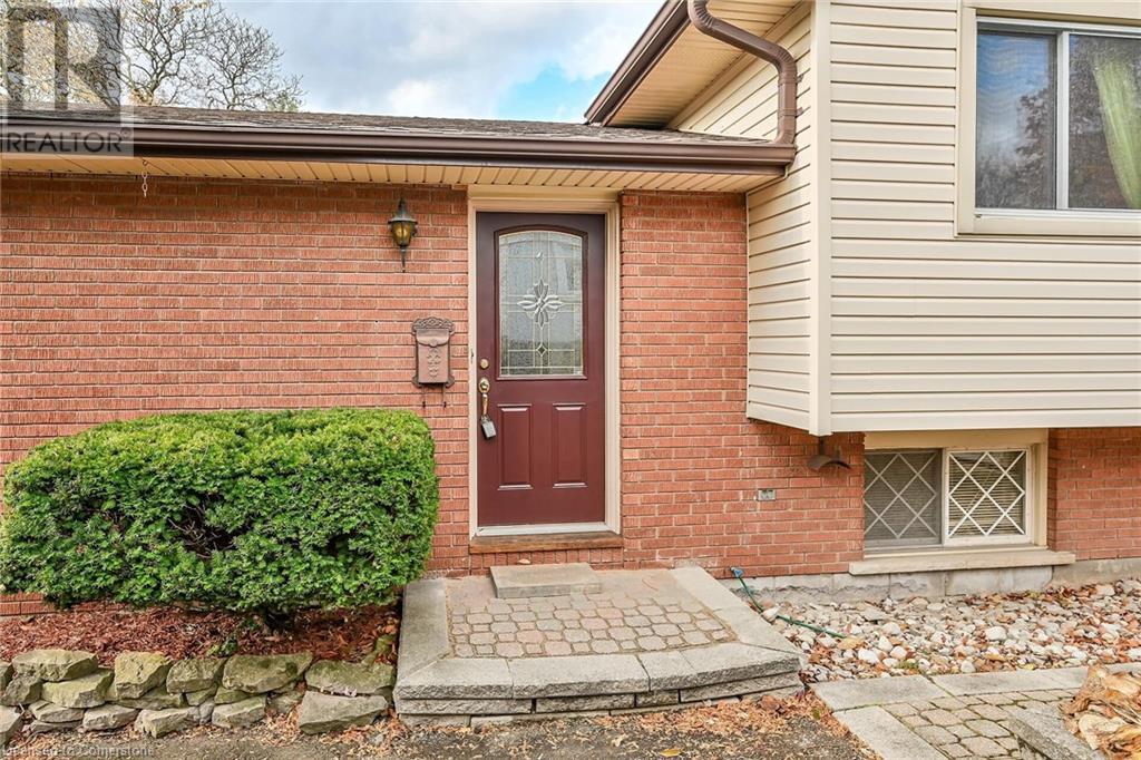 54 Little John Road, Dundas, Ontario  L9H 4G7 - Photo 4 - 40675218