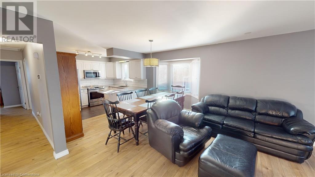 6436 Armstrong Drive, Niagara Falls, Ontario  L2H 2M1 - Photo 7 - 40674892