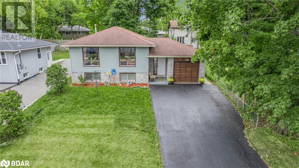 133 Gunn Street, Barrie, Ontario  L4M 2H6 - Photo 1 - 40674889