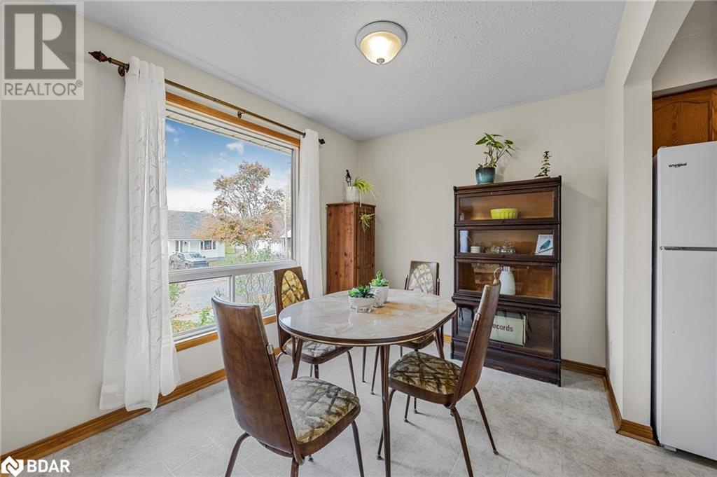 133 Gunn Street, Barrie, Ontario  L4M 2H6 - Photo 12 - 40674889