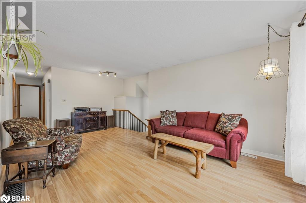 133 Gunn Street, Barrie, Ontario  L4M 2H6 - Photo 9 - 40674889