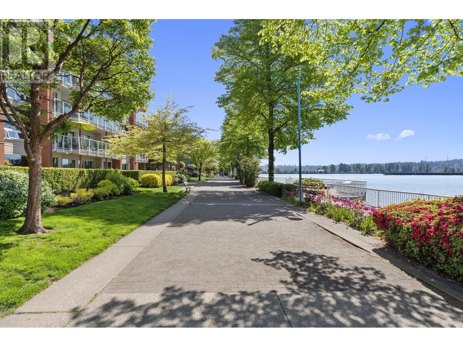 1806 1 Renaissance Square, New Westminster, British Columbia  V3M 0B6 - Photo 24 - R2942750