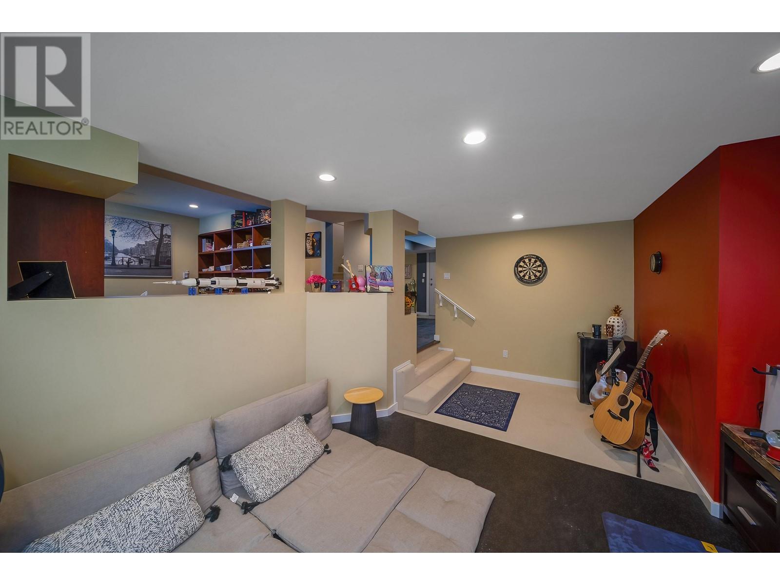 18 Birchwood Crescent, Port Moody, British Columbia  V3H 5H7 - Photo 15 - R2942721