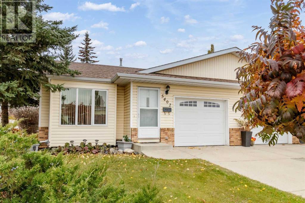 5402 47 Street, Lacombe, Alberta