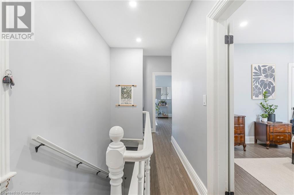 147 Elgin Street, Hamilton, Ontario  L8L 4Y1 - Photo 4 - 40675277