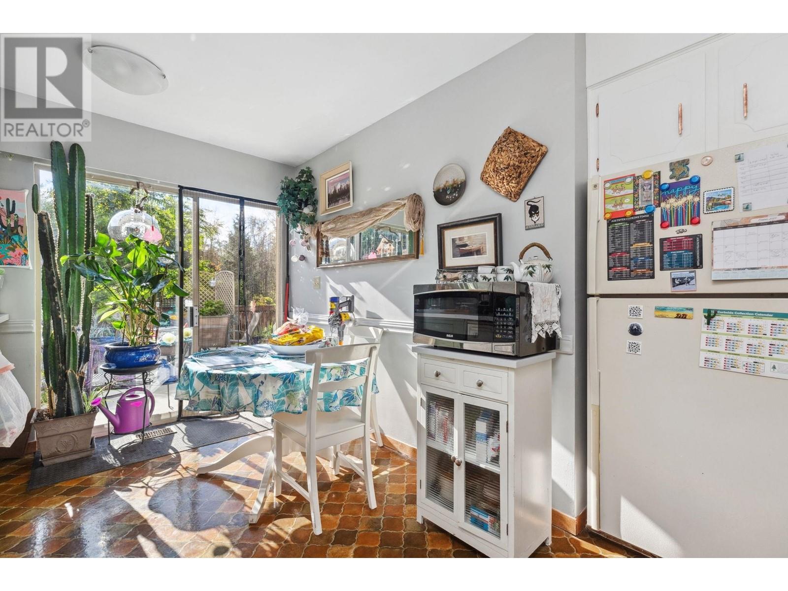 Property at 6660-6662 STANLEY STREET image 5
