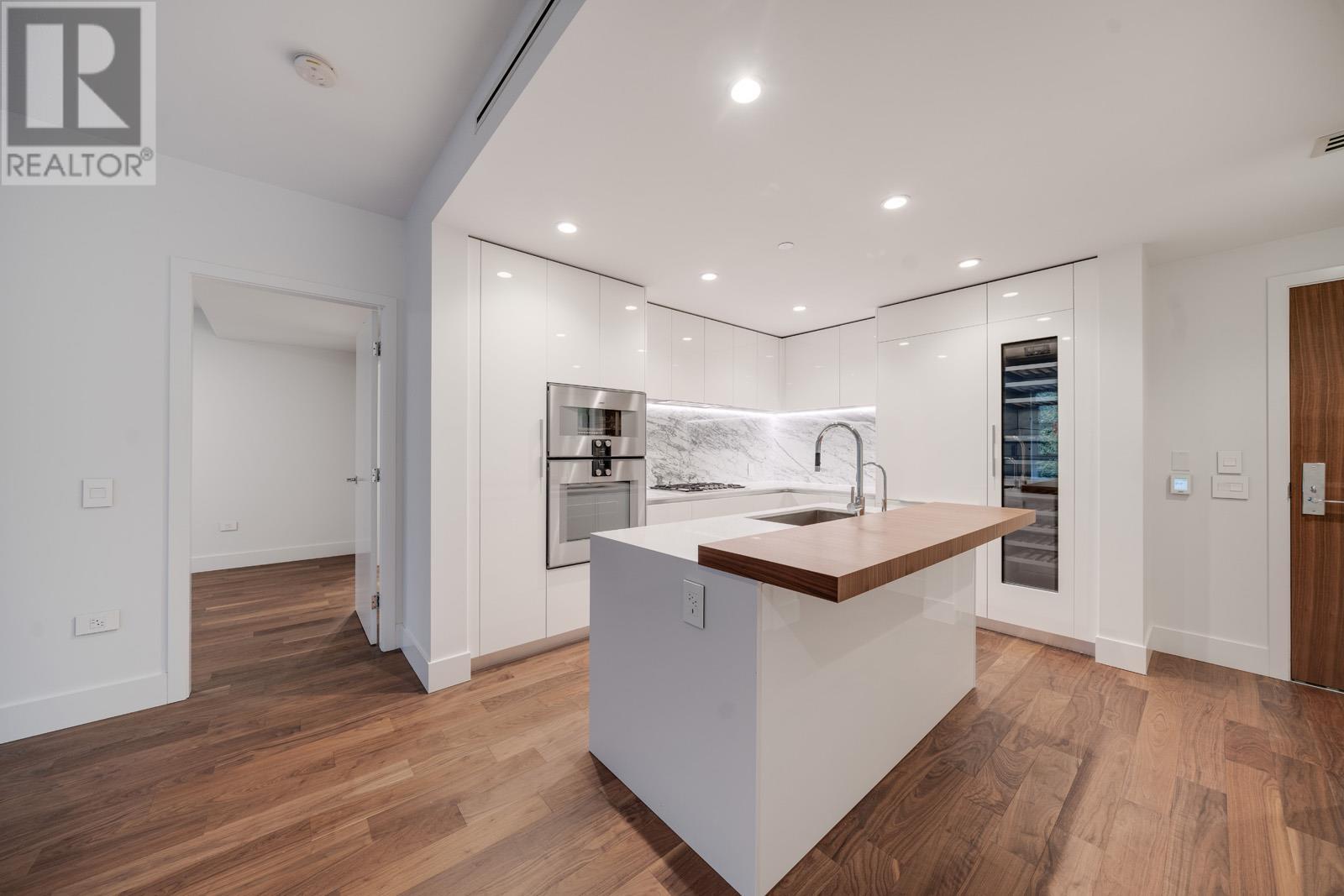 Listing Picture 22 of 35 : 304 7428 ALBERTA STREET, Vancouver / 溫哥華 - 魯藝地產 Yvonne Lu Group - MLS Medallion Club Member