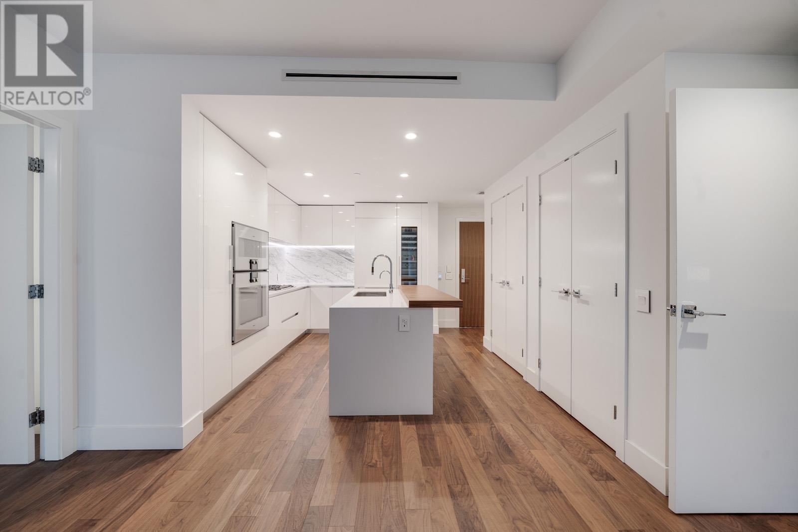 Listing Picture 19 of 35 : 304 7428 ALBERTA STREET, Vancouver / 溫哥華 - 魯藝地產 Yvonne Lu Group - MLS Medallion Club Member