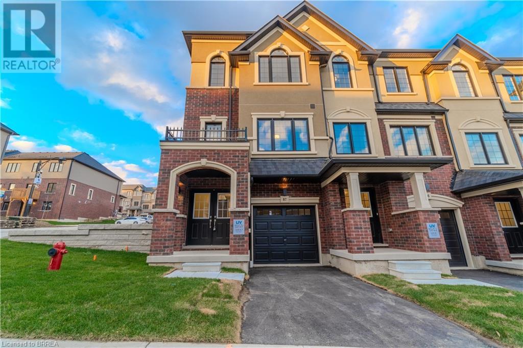 620 Colborne Street W Unit# 87, Brantford, Ontario  N3T 5L5 - Photo 2 - 40675265