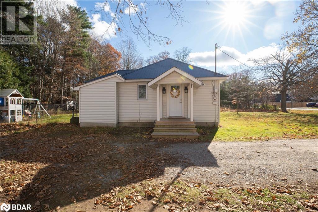 3123 Goldstein Road, Washago, Ontario  L0K 2B0 - Photo 1 - 40674474