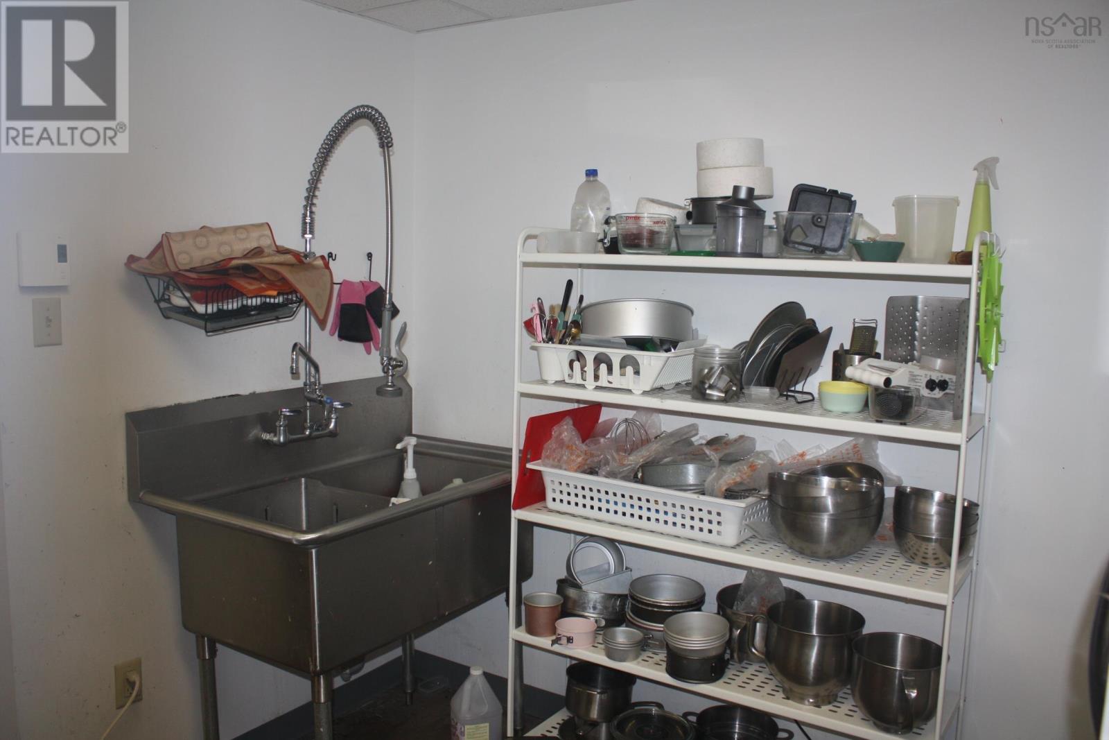 1452 Dresden Row, Halifax Peninsula, Nova Scotia  B3J 3T5 - Photo 20 - 202426277