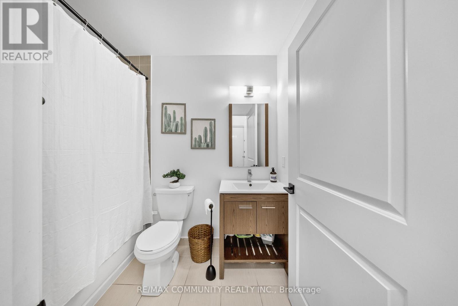 Property at 816 - 30 MEADOWGLEN PLACE image 3