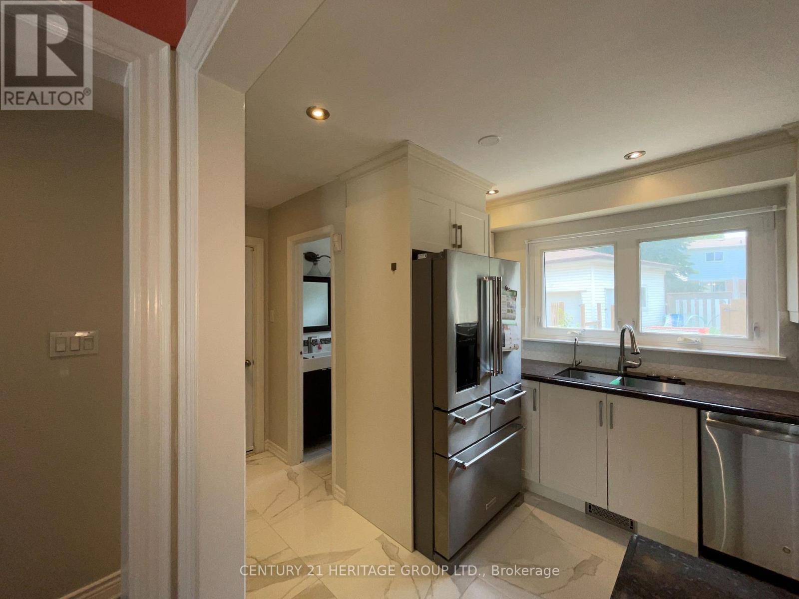 341 Burrows Hall Boulevard N, Toronto, Ontario  M1B 1H6 - Photo 11 - E10414109