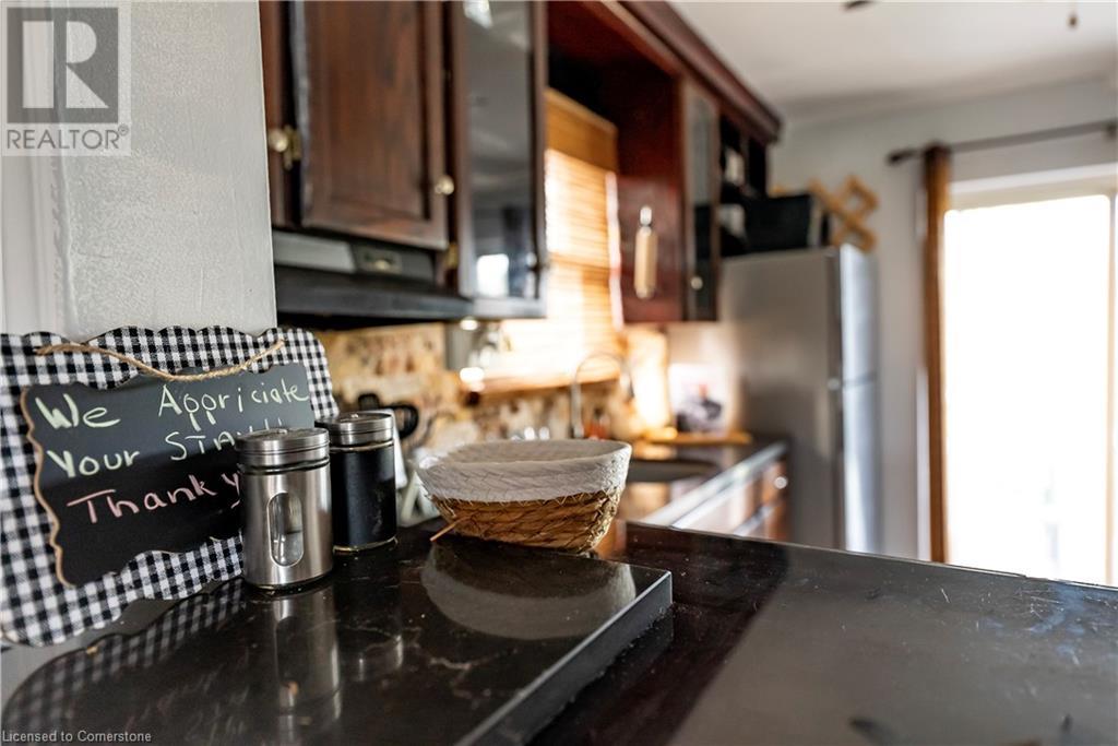 601 York Road, Dundas, Ontario  L9H 6A1 - Photo 7 - 40671185