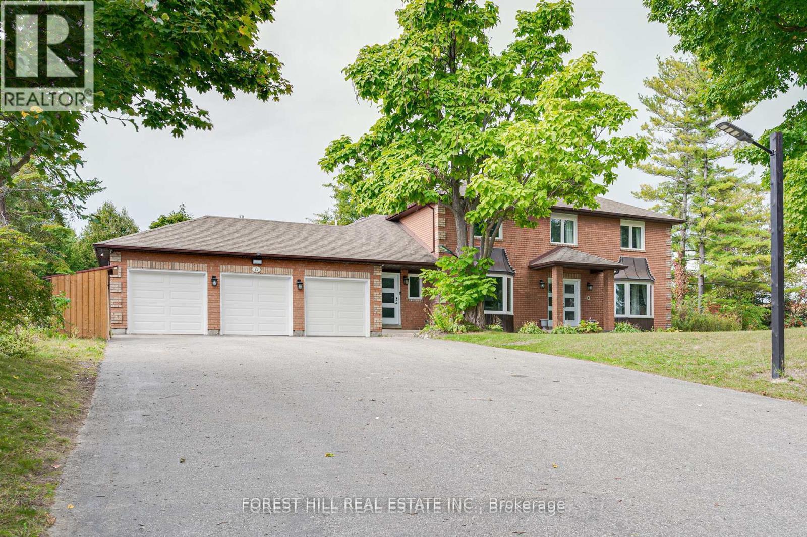 32 GRANDVIEW CRESCENT, Bradford West Gwillimbury, Ontario