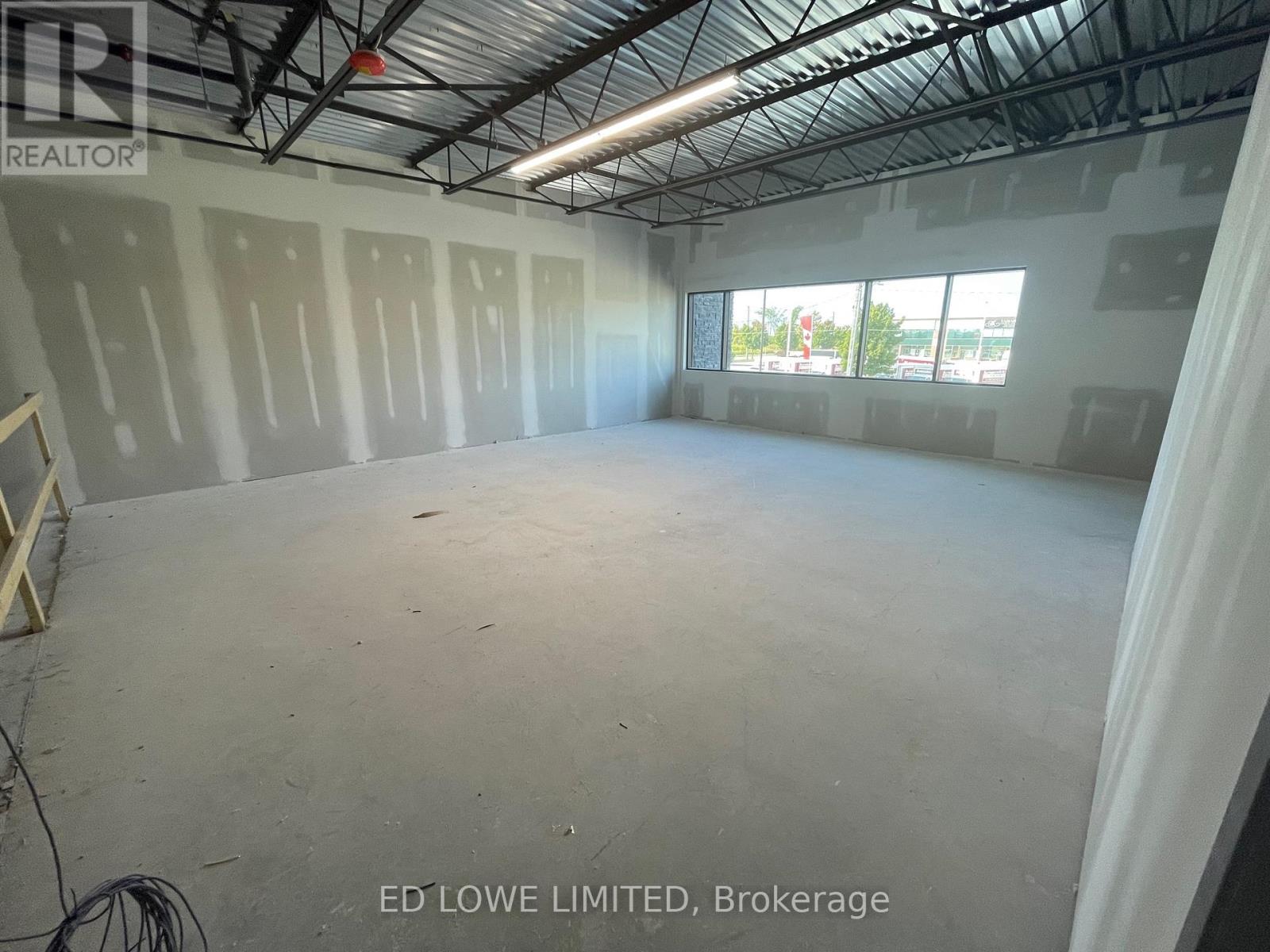 2 - 47 Mills Road, Barrie, Ontario  L4N 6H4 - Photo 2 - S10413511