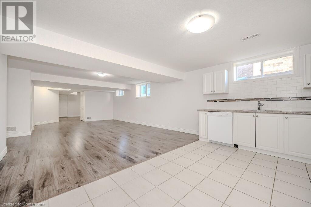 286 Carriage Way Unit# B, Waterloo, Ontario  N2K 1S7 - Photo 17 - 40674718