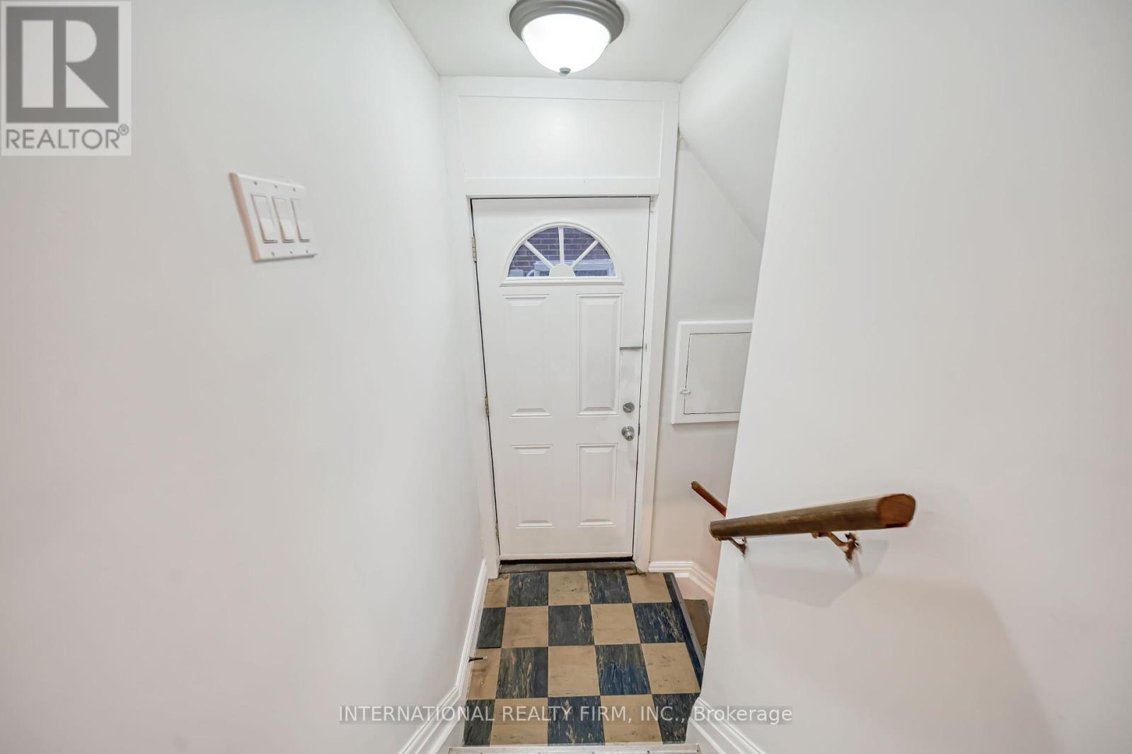 69 Beechborough Avenue, Toronto, Ontario  M6M 1Z6 - Photo 20 - W10413667