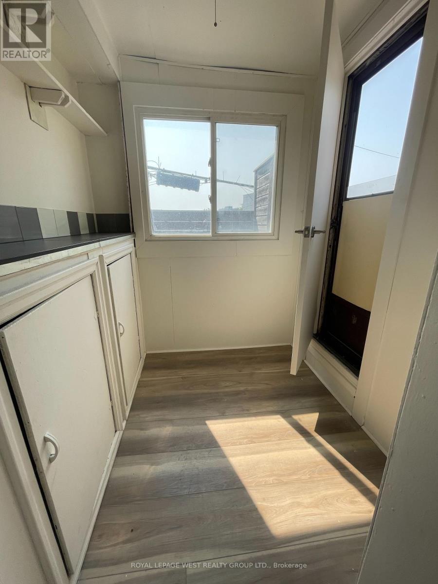 Unit #2 - 1159 Dundas Street, Toronto (Trinity-Bellwoods), Ontario  M6J 1X3 - Photo 12 - C10414348