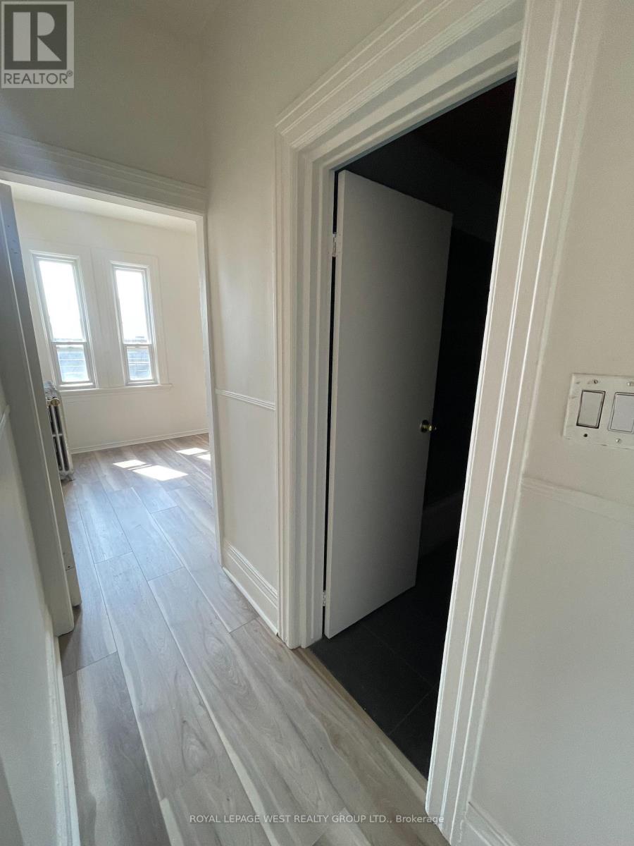 Unit #2 - 1159 Dundas Street, Toronto (Trinity-Bellwoods), Ontario  M6J 1X3 - Photo 7 - C10414348