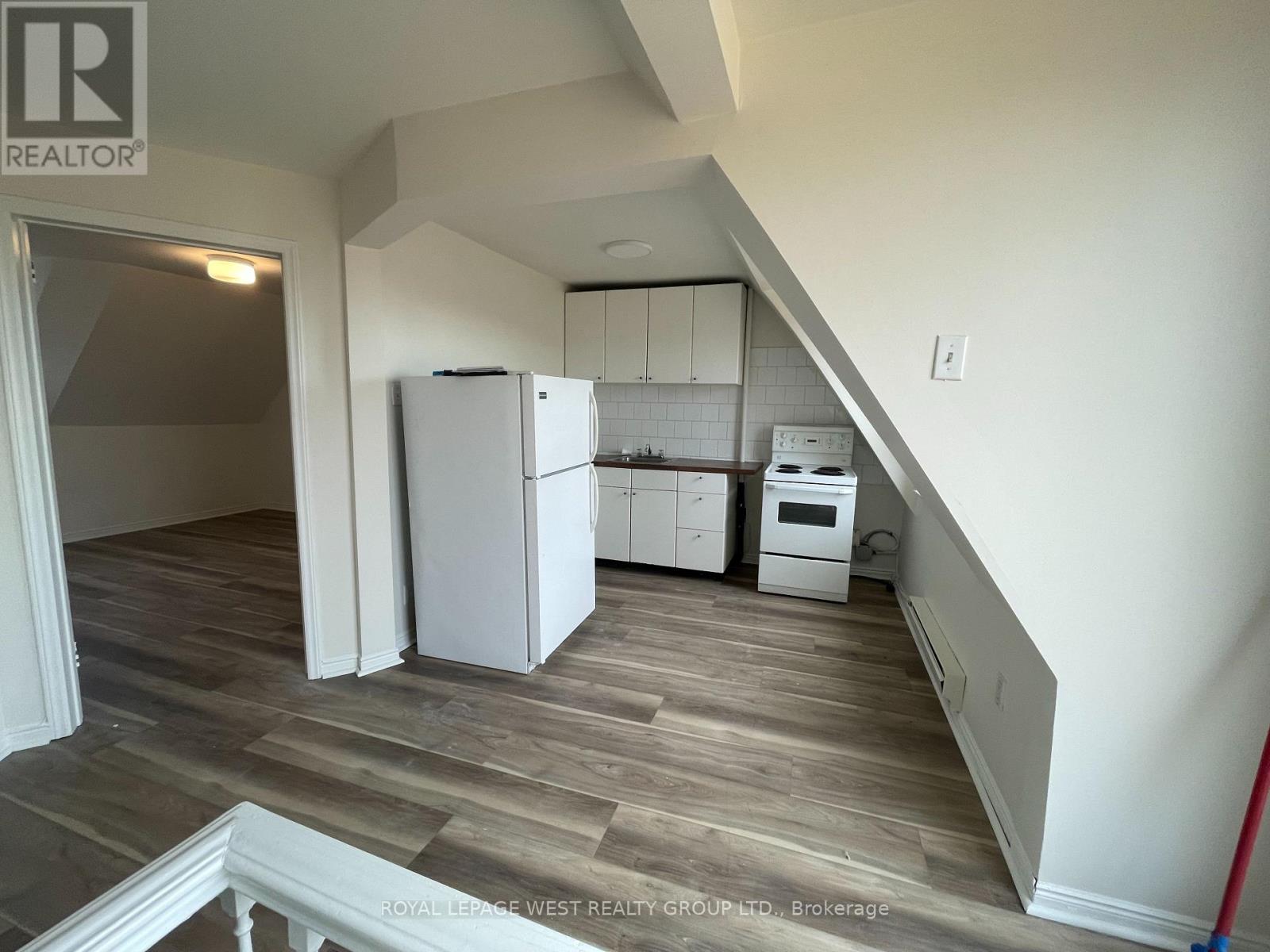 Unit #3 - 1159 Dundas Street, Toronto (Trinity-Bellwoods), Ontario  M6J 1X3 - Photo 6 - C10414352