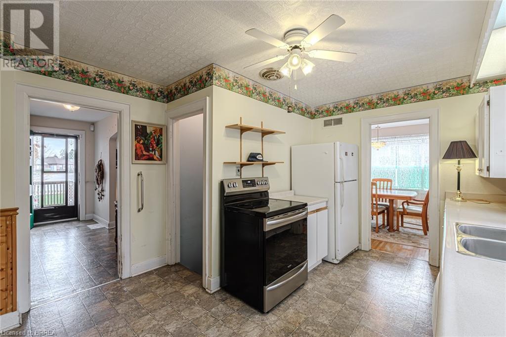 19 King George Road, Brantford, Ontario  N3R 5J8 - Photo 17 - 40673697