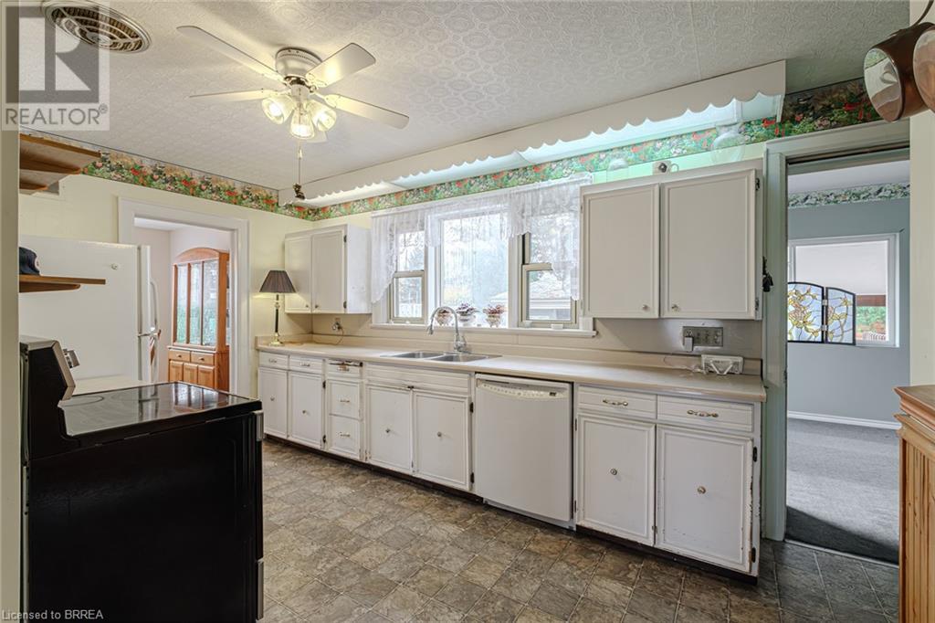 19 King George Road, Brantford, Ontario  N3R 5J8 - Photo 18 - 40673697