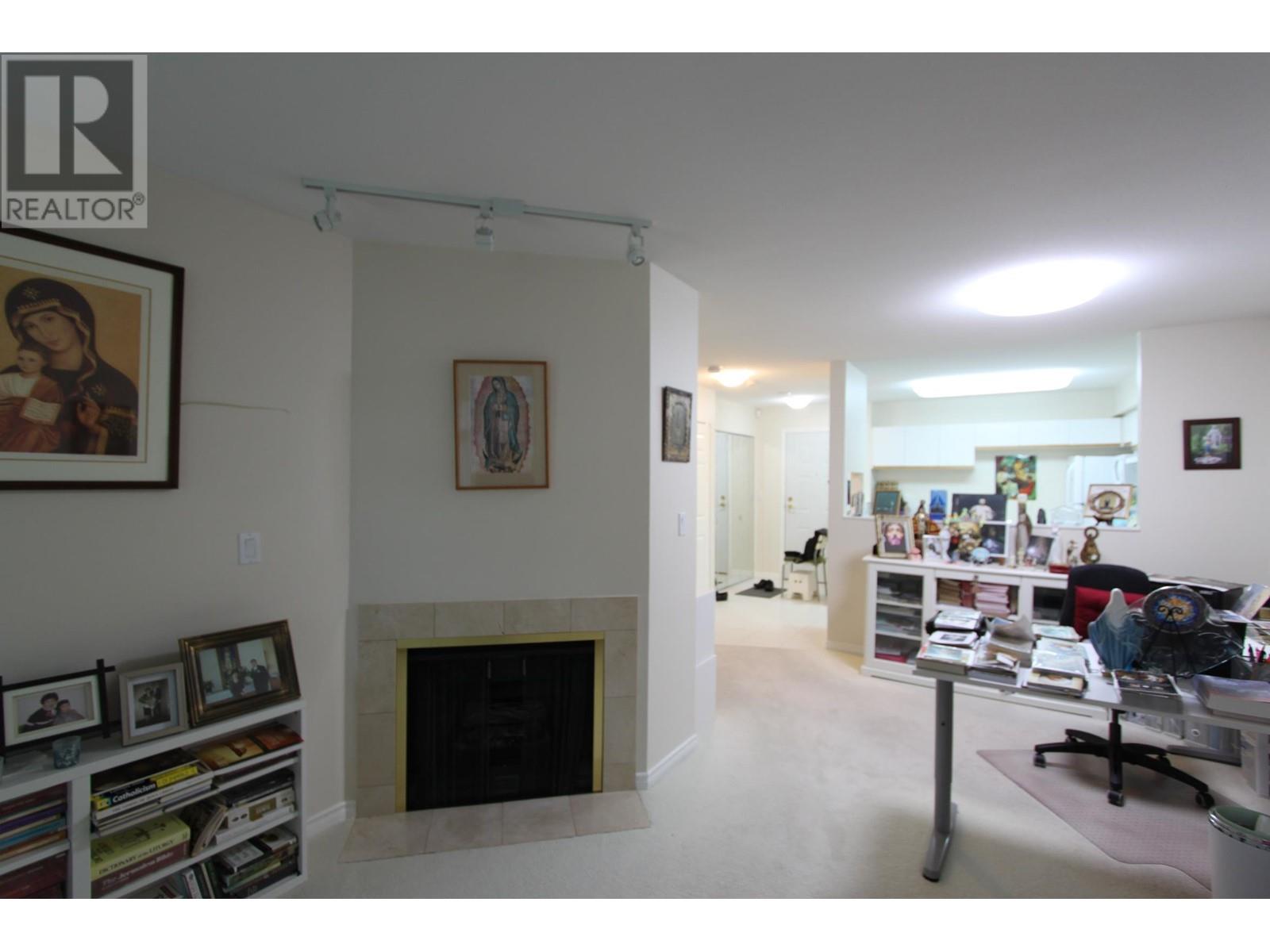 315 121 W 29th Street, North Vancouver, British Columbia  V7N 4L6 - Photo 8 - R2938970