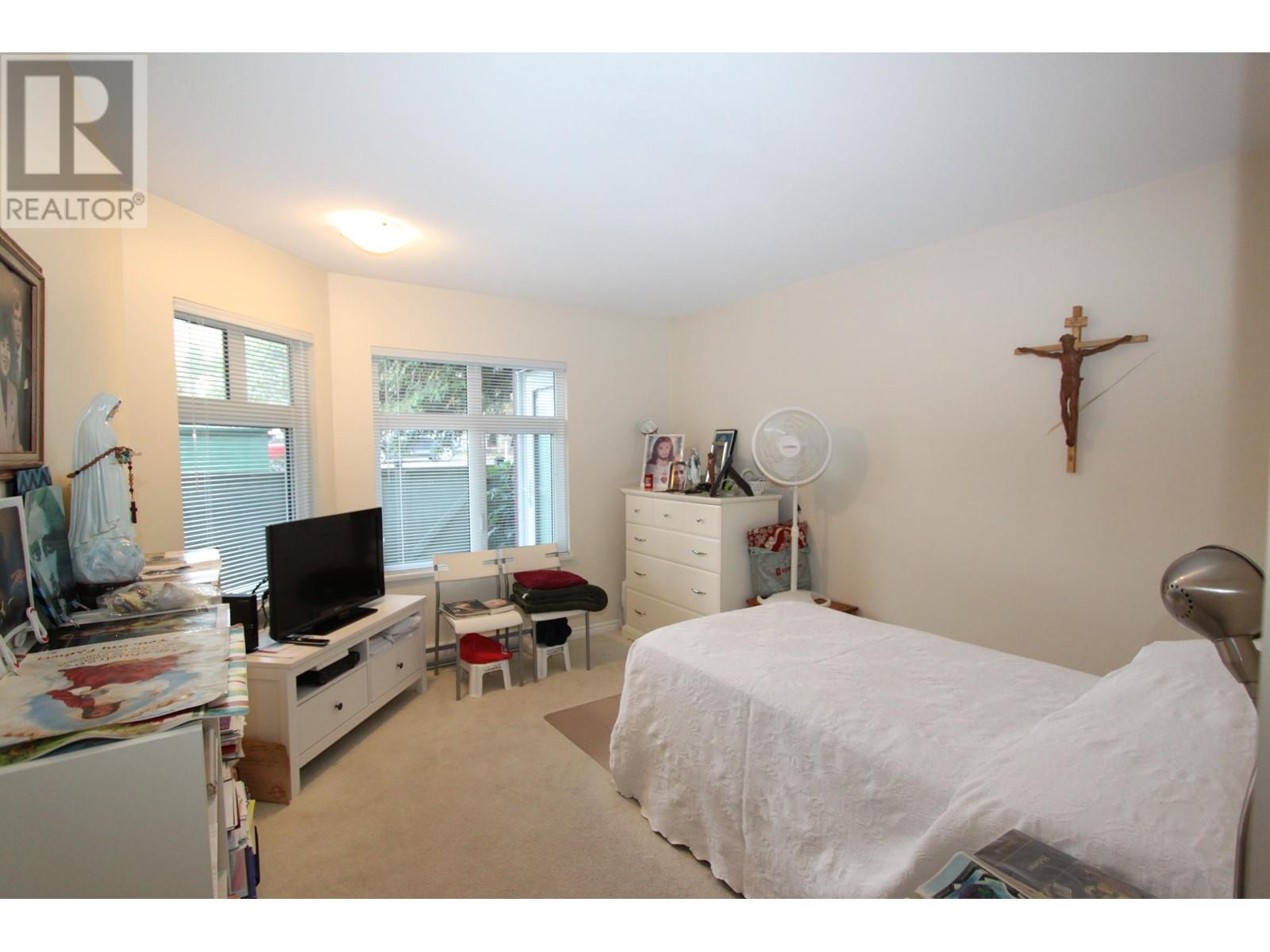 315 121 W 29th Street, North Vancouver, British Columbia  V7N 4L6 - Photo 4 - R2938970