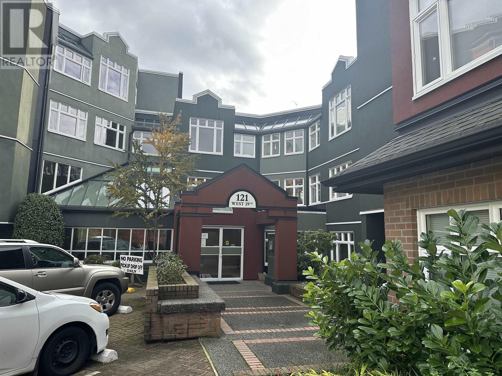 315 121 W 29th Street, North Vancouver, British Columbia  V7N 4L6 - Photo 1 - R2938970