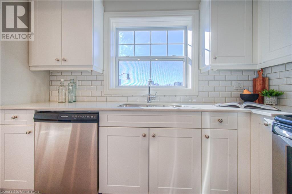 112 E Union St E Unit# B301, Waterloo, Ontario  N2J 0E4 - Photo 13 - 40674198