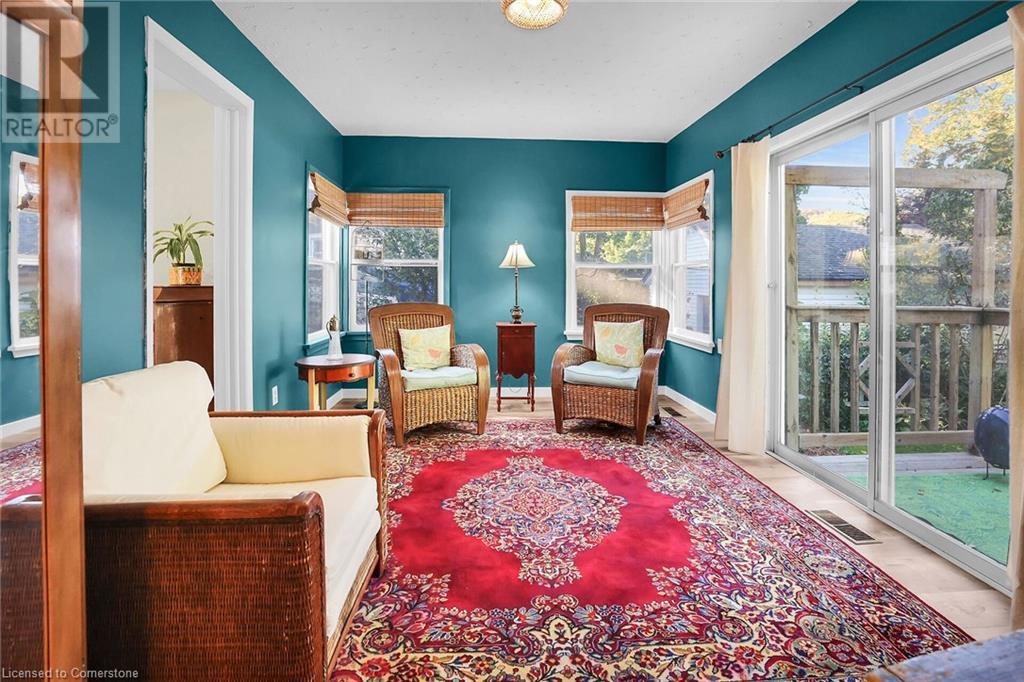 2 Kidd Avenue, Grimsby, Ontario  L3M 3S3 - Photo 8 - 40675304