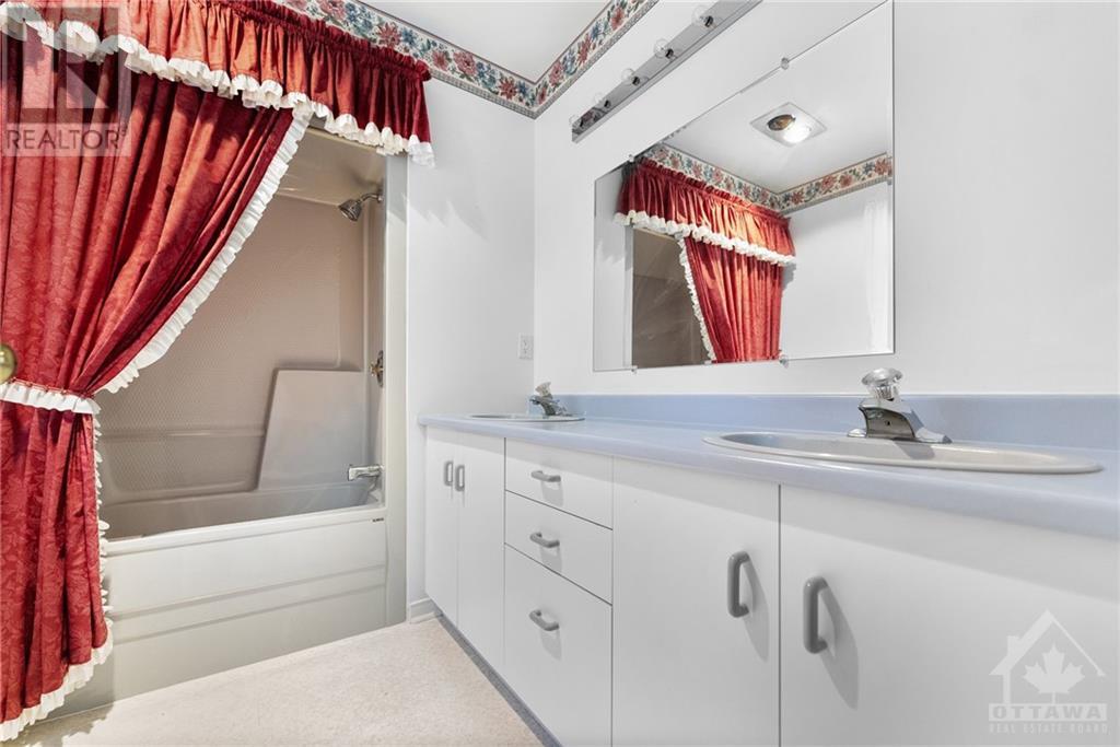 5 Rockwood Drive, Mcnab/braeside, Ontario  K0A 1G0 - Photo 23 - X10419240