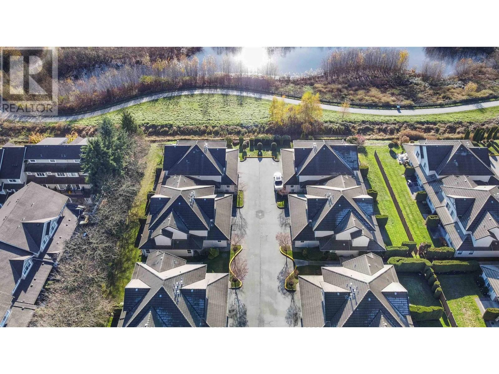 96 758 Riverside Drive, Port Coquitlam, British Columbia  V3B 7V8 - Photo 2 - R2943038