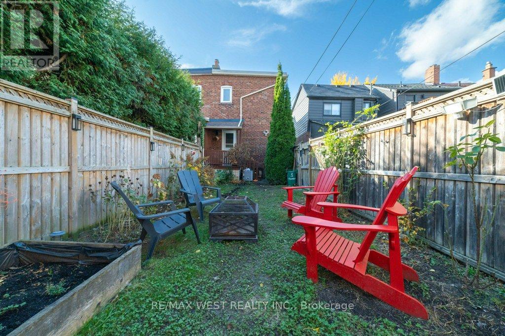 3 Chambers Avenue, Toronto, Ontario  M6N 3L8 - Photo 28 - W10414498