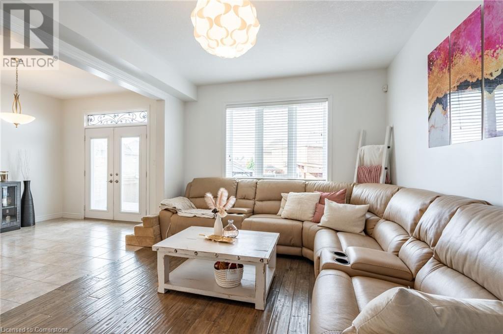 19 Hazelton Avenue, Hamilton, Ontario  L9B 0E7 - Photo 11 - 40675552