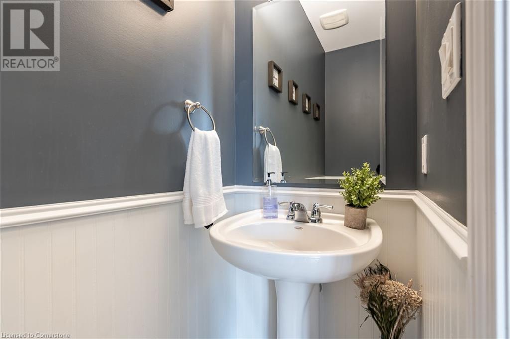 19 Hazelton Avenue, Hamilton, Ontario  L9B 0E7 - Photo 19 - 40675552