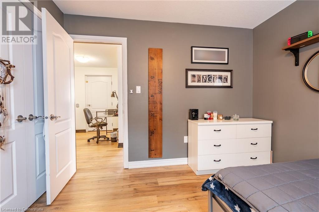 19 Hazelton Avenue, Hamilton, Ontario  L9B 0E7 - Photo 24 - 40675552