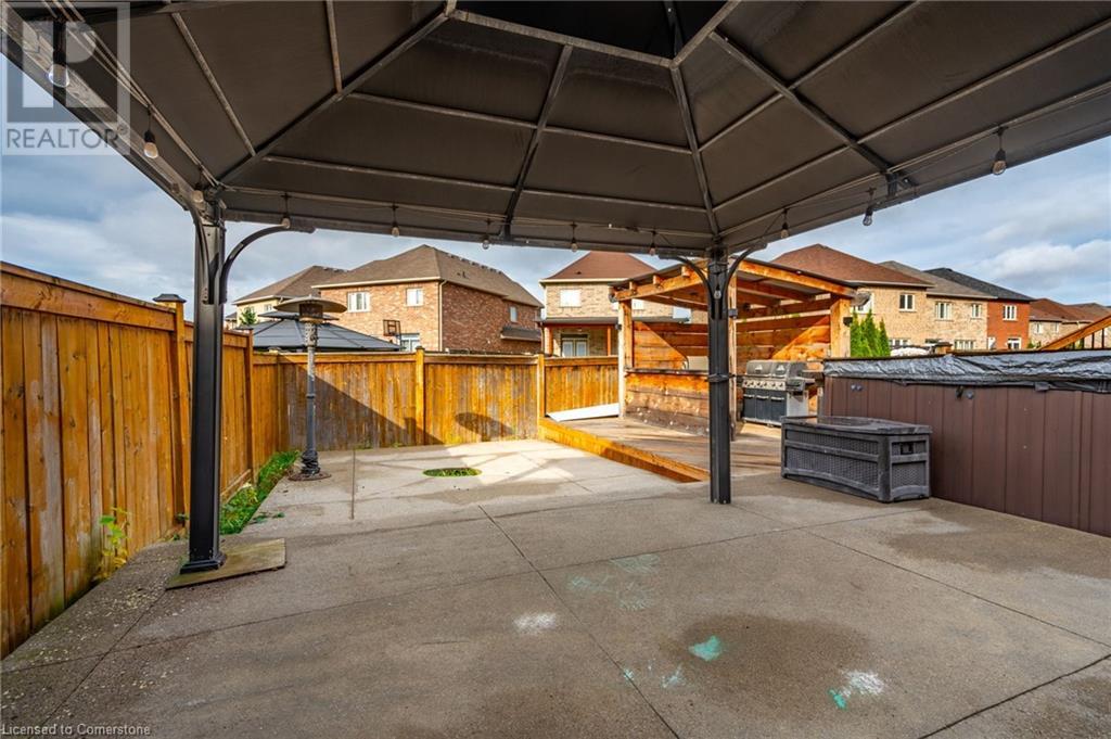 19 Hazelton Avenue, Hamilton, Ontario  L9B 0E7 - Photo 46 - 40675552