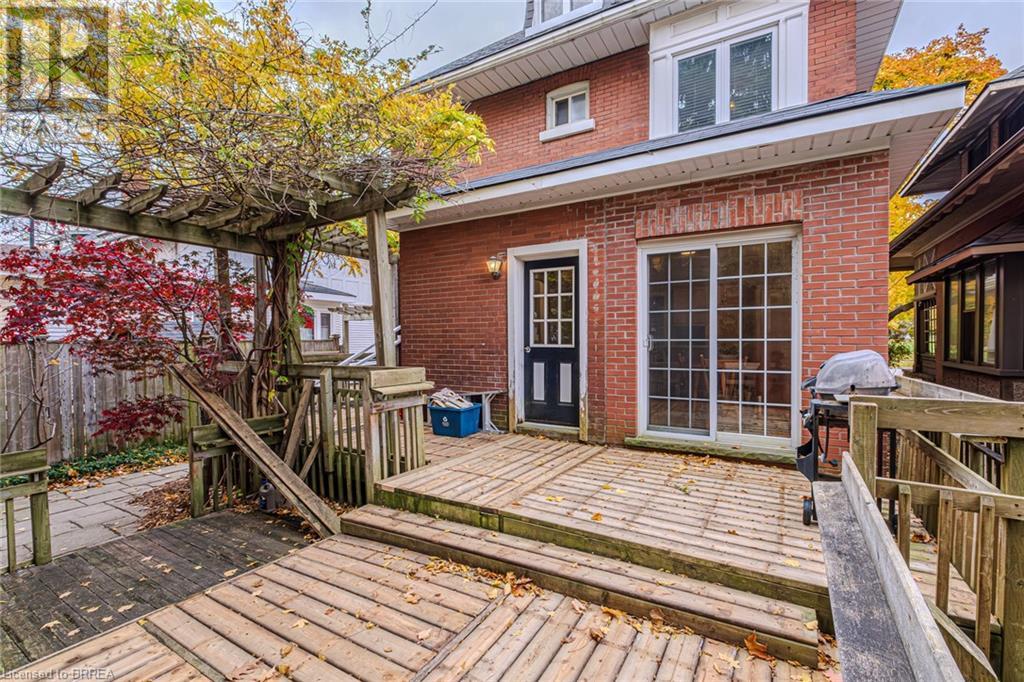 183 St Paul Avenue, Brantford, Ontario  N3T 4G5 - Photo 14 - 40659080