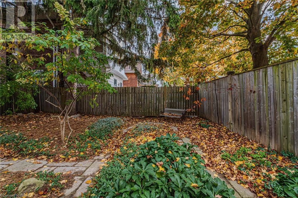 183 St Paul Avenue, Brantford, Ontario  N3T 4G5 - Photo 8 - 40659080