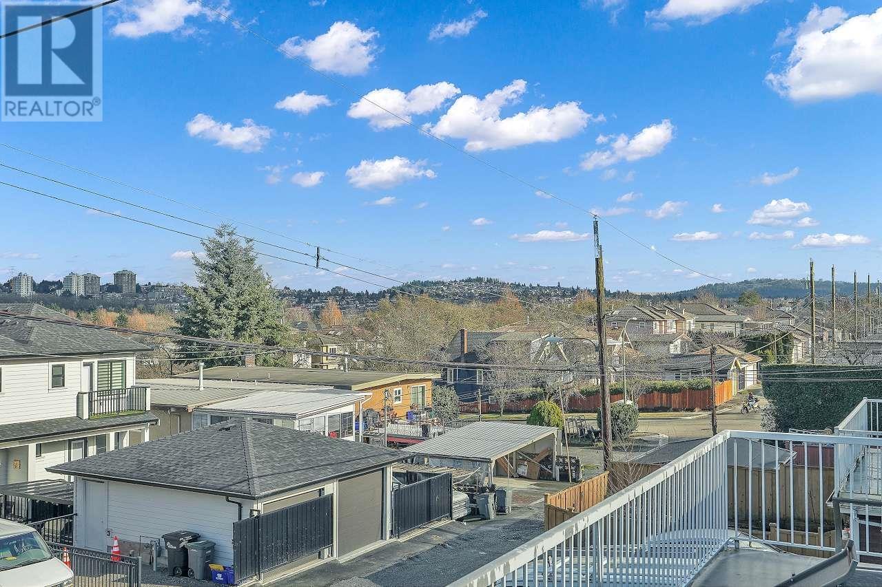 Listing Picture 21 of 39 : 3163 E 1ST AVENUE, Vancouver / 溫哥華 - 魯藝地產 Yvonne Lu Group - MLS Medallion Club Member