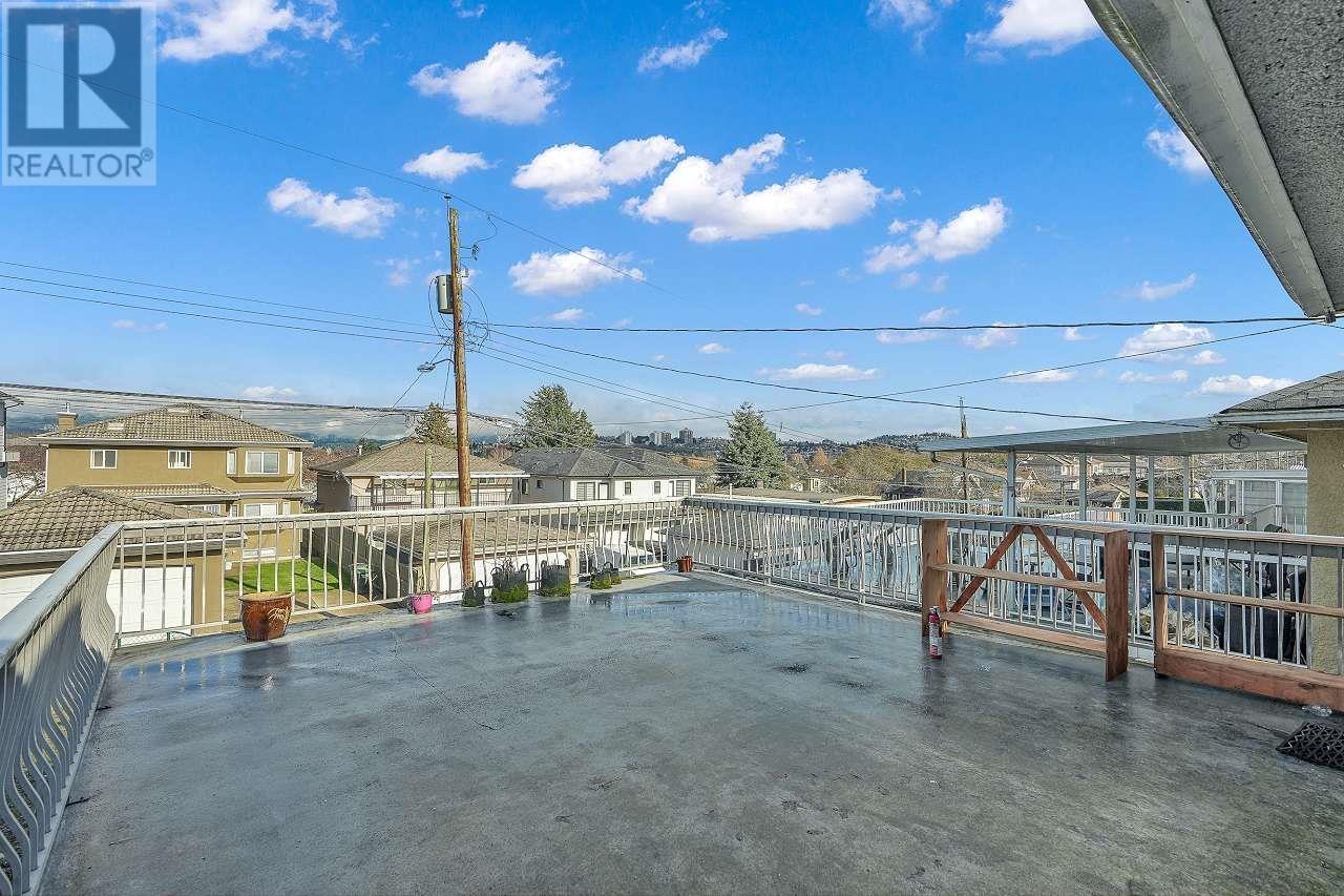 Listing Picture 20 of 39 : 3163 E 1ST AVENUE, Vancouver / 溫哥華 - 魯藝地產 Yvonne Lu Group - MLS Medallion Club Member