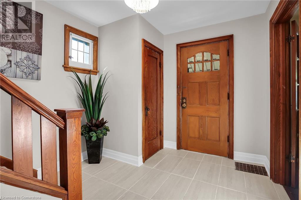 65 London Street S, Hamilton, Ontario  L8K 2G4 - Photo 4 - 40662919