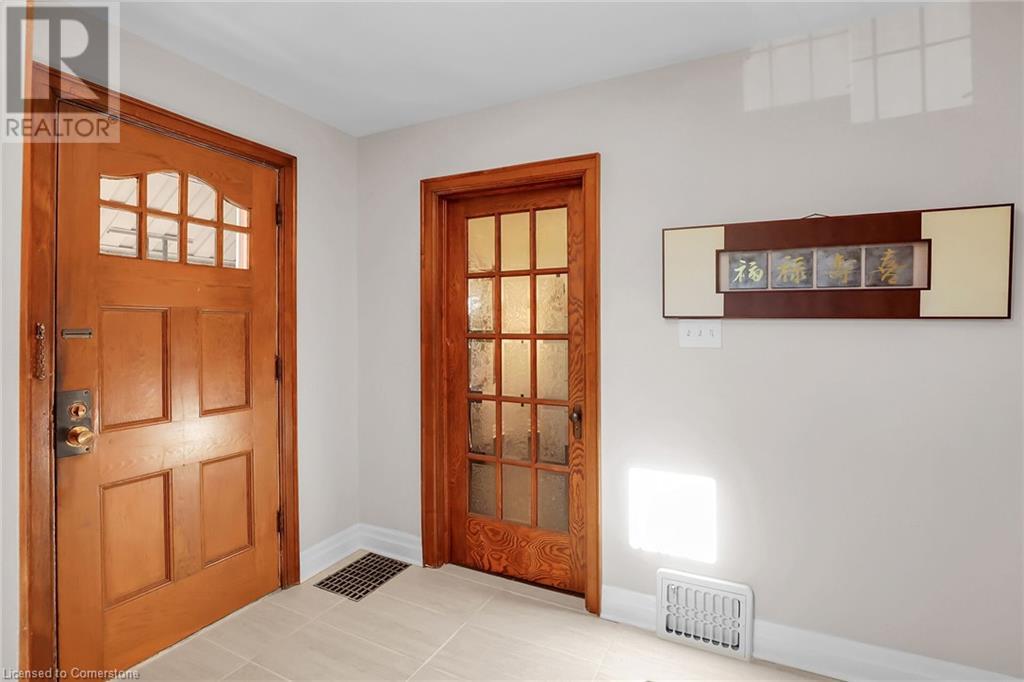 65 London Street S, Hamilton, Ontario  L8K 2G4 - Photo 5 - 40662919